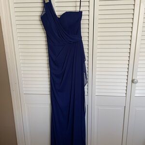 Elegant Blue Evening Gown